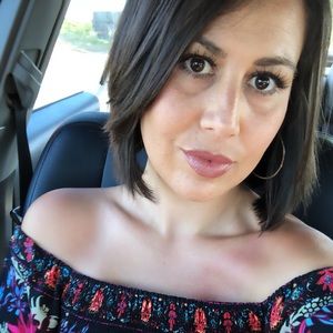 Meet your Posher, Kari